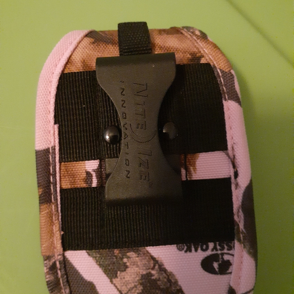 Mossy Oak phone holder